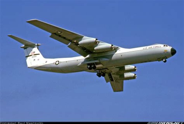 Are C-141 still flying?