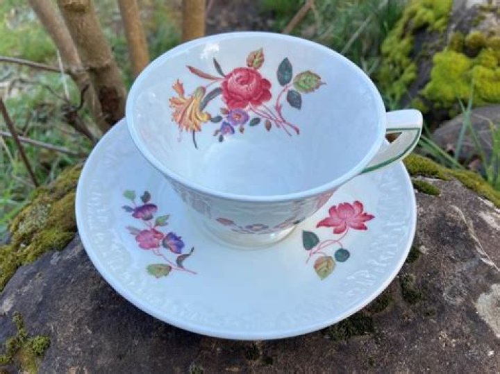 Are old tea pots worth anything?