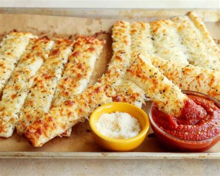 Are Pizza Hut breadsticks or cheese sticks better?