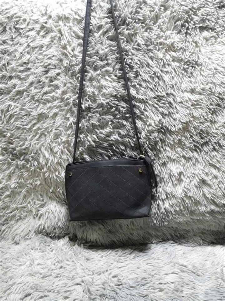 Are Rue La bags real?