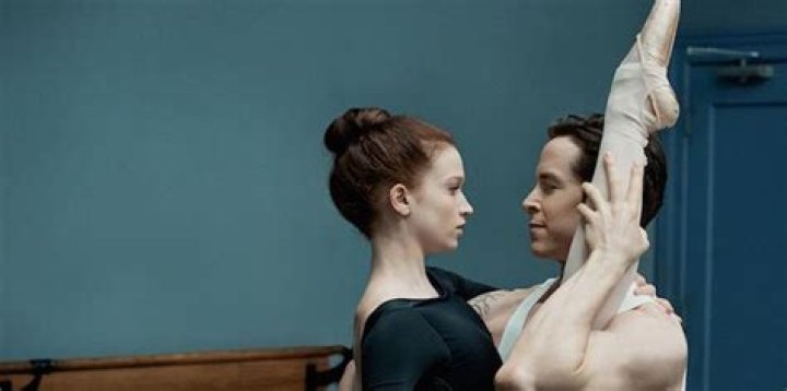Are the actors in Flesh and Bone real ballerinas?