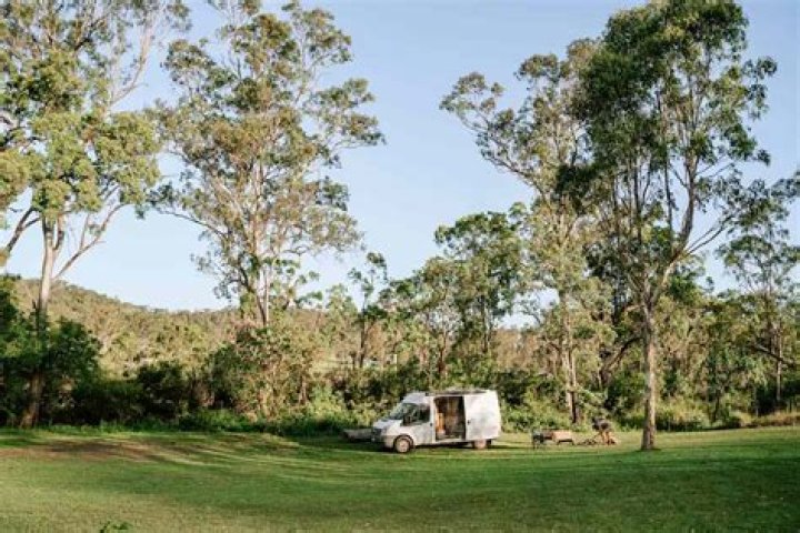 Are you allowed to camp on the beach in NSW?