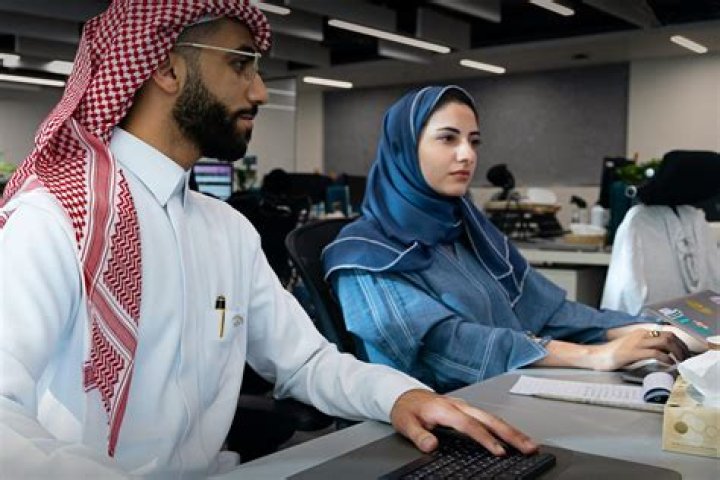 Can a US citizen work in Saudi Arabia?