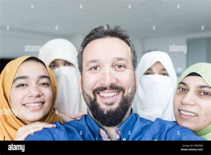 Can Arabs have 4 wives?