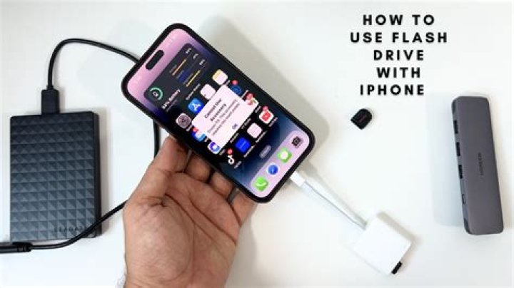 Can I connect a flash drive to my phone?