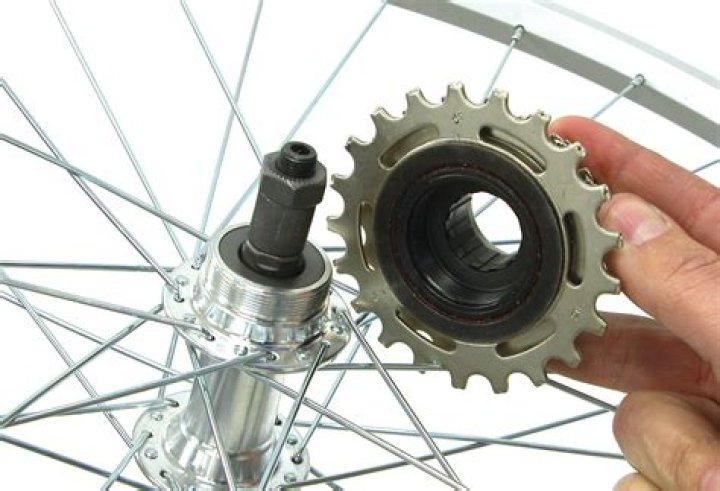 Can I replace a 5 speed freewheel with a 7 speed?