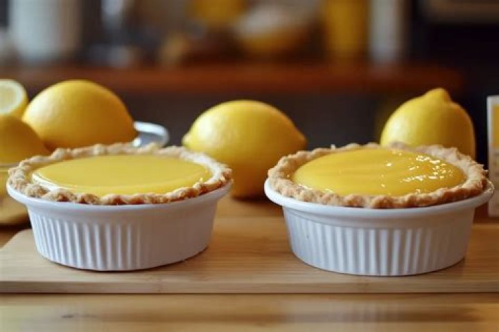 Can I use lemon pie filling instead of lemon curd?