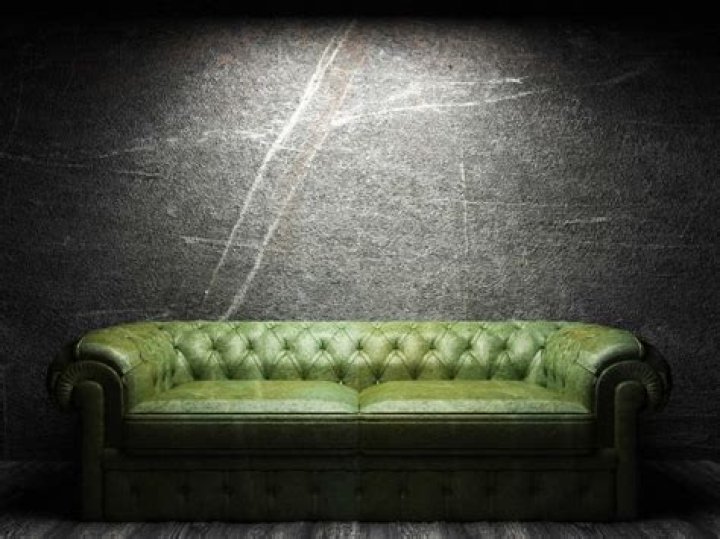 Can leather couches be recovered?