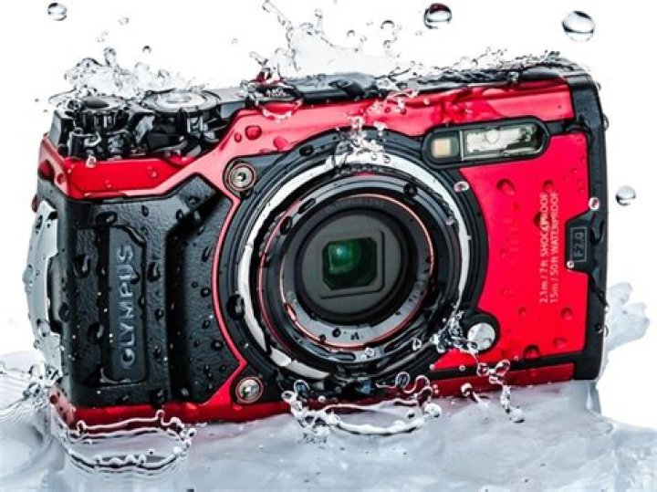 Can mirrorless cameras be waterproof?