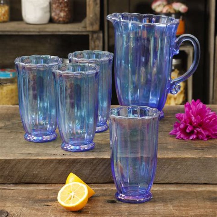 Can Pioneer Woman glasses go in dishwasher?