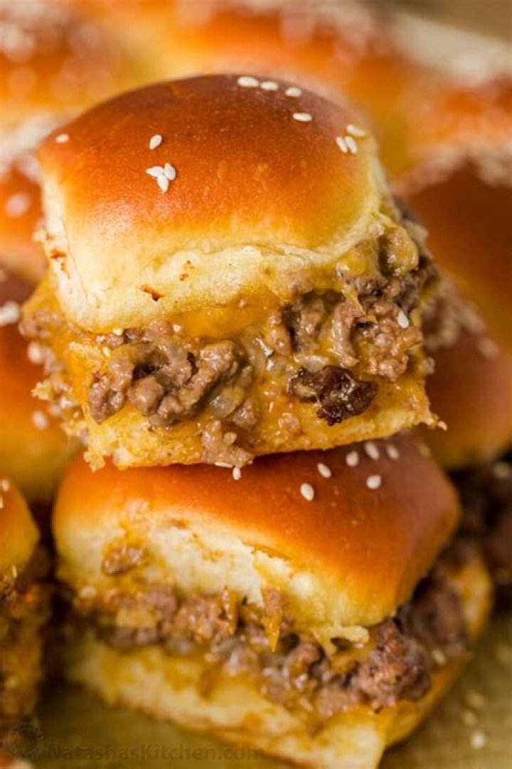 Can you cook a cheeseburger in the microwave?