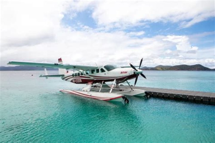 Can you fly from Manila to Boracay?