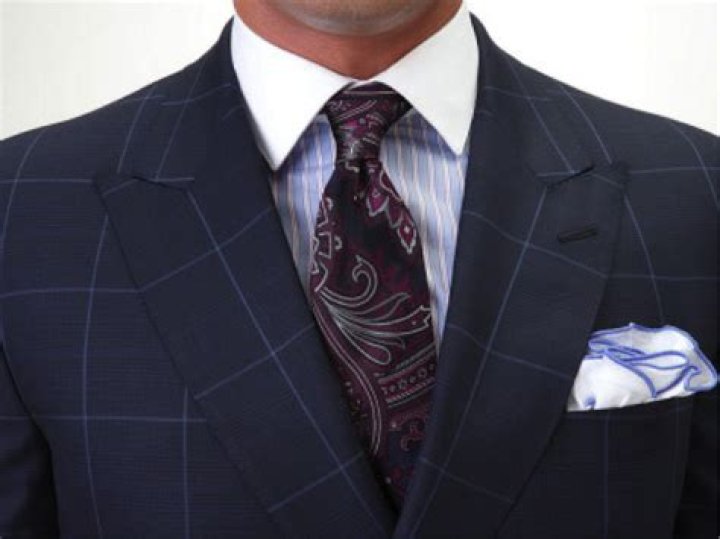 Can you wear paisley tie with striped shirt?