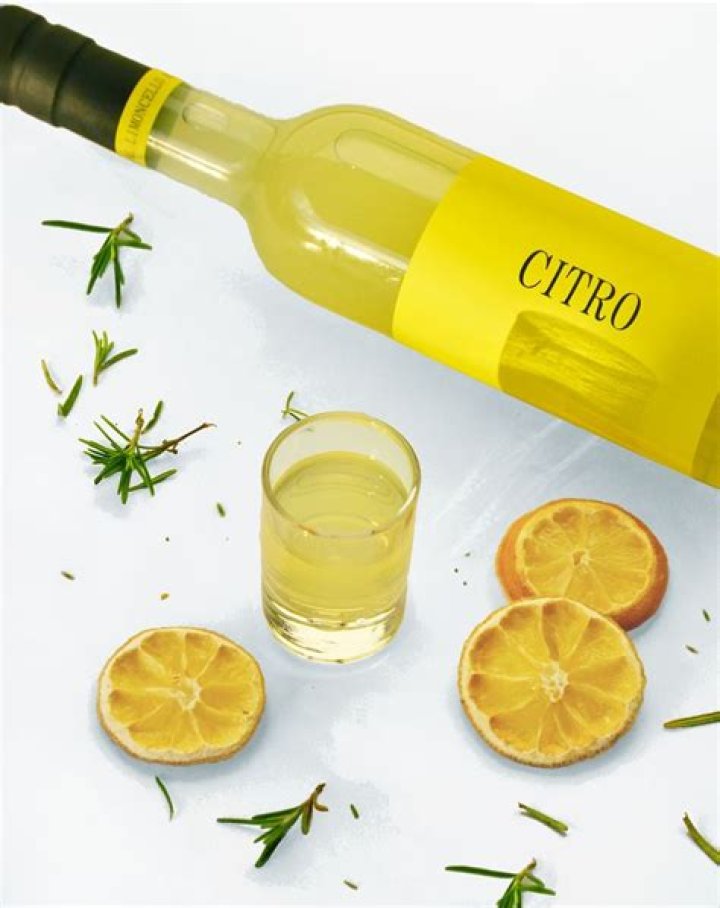 Cual es el origen del limoncello?