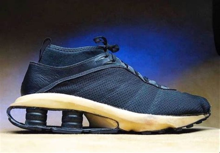 Did Nike quit making Shox?