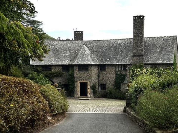 Do I need to book for Coleton Fishacre?