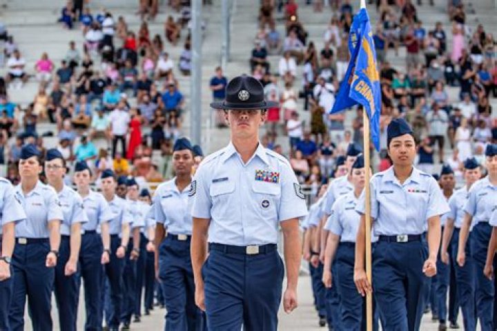 Do officers go to basic training Air Force?