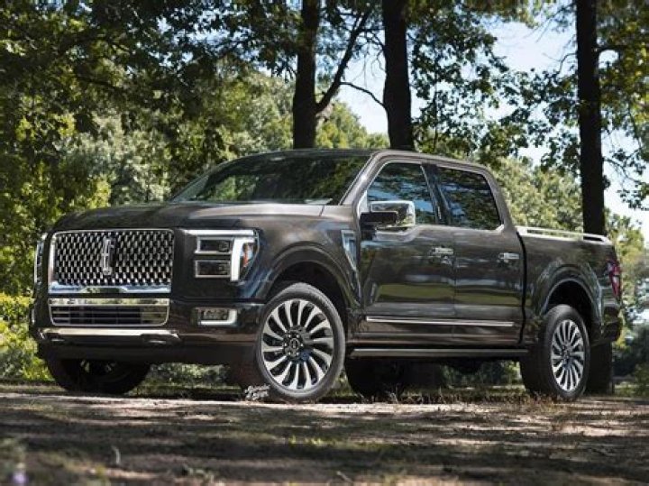 Do they make Lincoln trucks anymore?