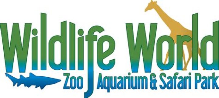 Do you have to wear a mask at the Wildlife World zoo?