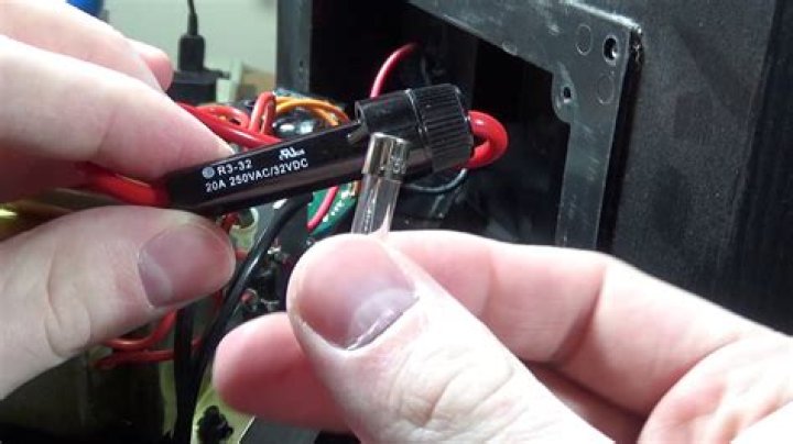 Does a subwoofer have a fuse?