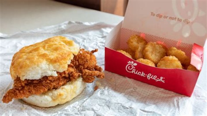Does Chick-fil-A serve breakfast until 11?
