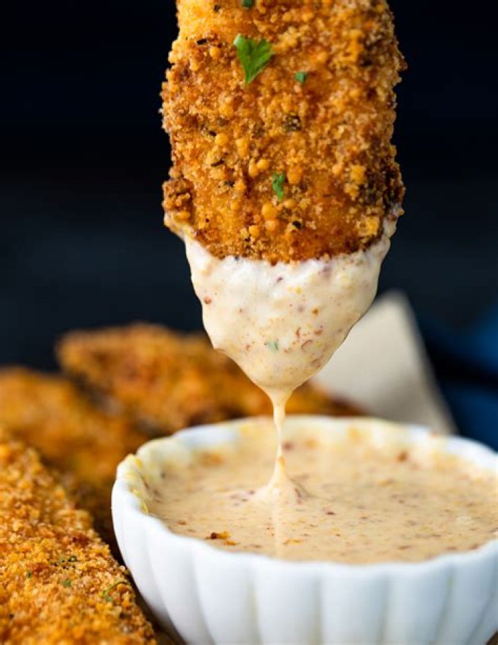 Does mustard go on fries?