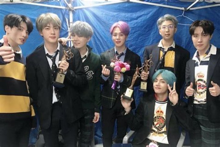 Does SHINee have Daesang?