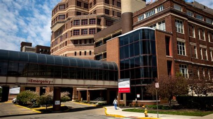 Does the University of Cincinnati have a hospital?