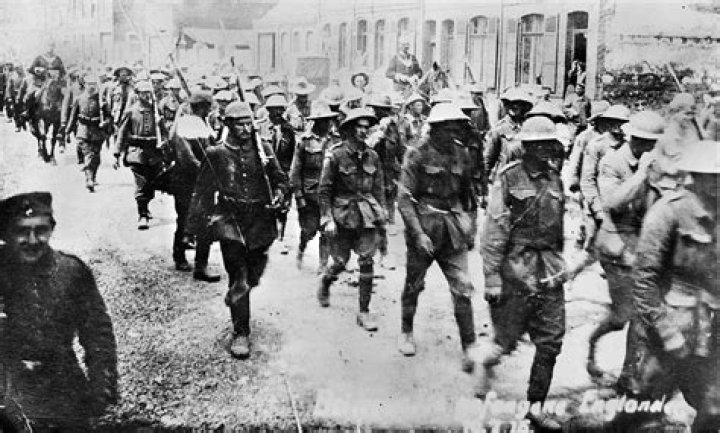 How did Australians treat their POWs?