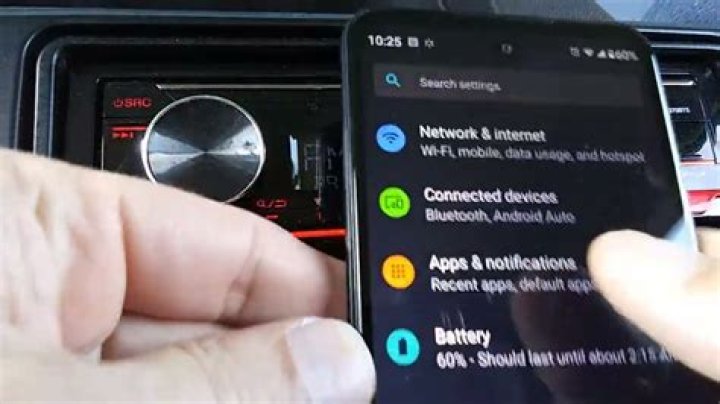 How do I connect my Bluetooth to my 2007 Range Rover?