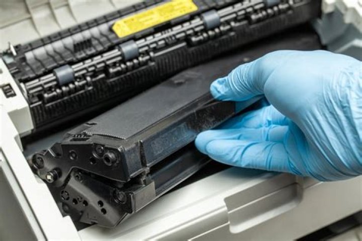 How do I fix an incompatible printer cartridge?