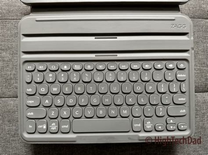 How do I get my Zagg keyboard to work on my iPad?
