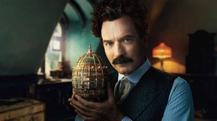 How do you call a gentleman in French?