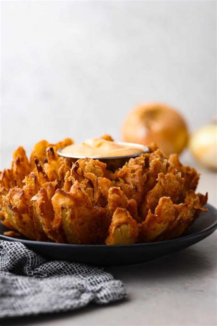 How do you crisp up a blooming onion?