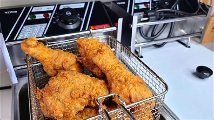 How do you fry chicken in a happy call pan?
