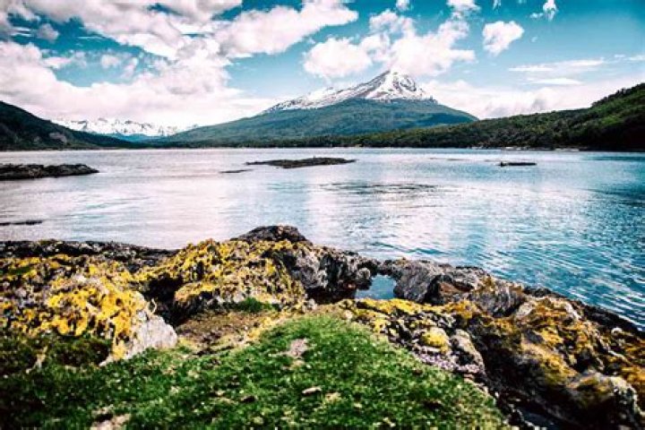 How do you get to Tierra del Fuego from Ushuaia?