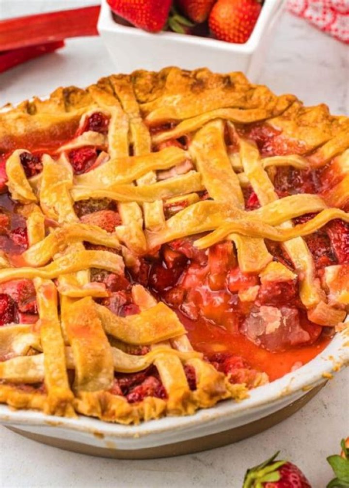 How do you keep strawberry rhubarb pie from being runny?