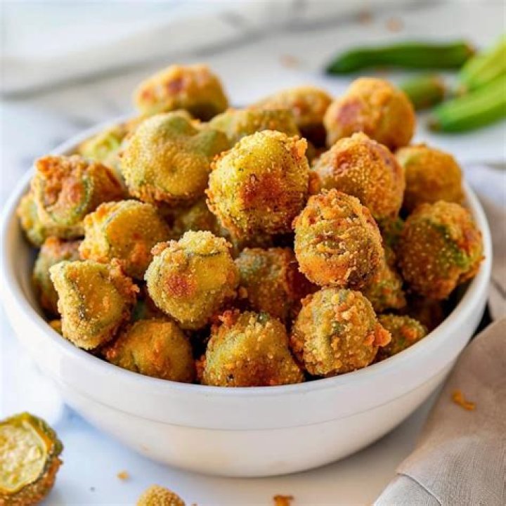 How do you make fried okra crisp?