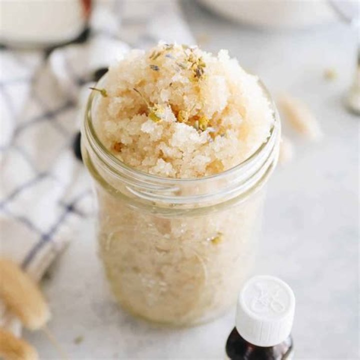 How do you make homemade sugar balls?