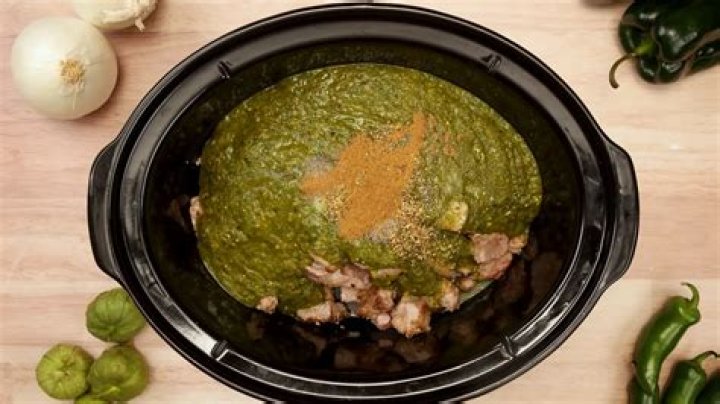 How do you thicken chili verde?