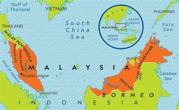 How far ahead is Malaysia time from Bangladesh?