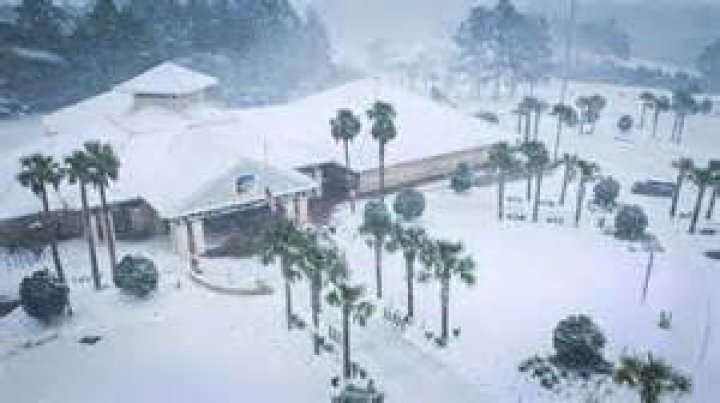 How long did snow last in 1947?