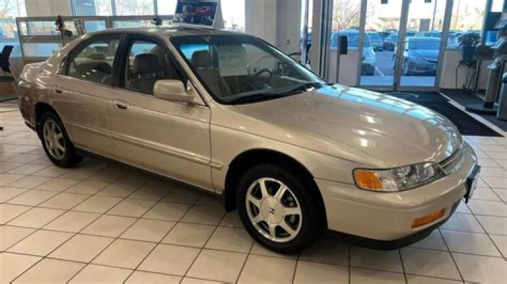 How long is a 95 Honda Accord?