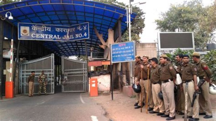 How many authority are there in Delhi?