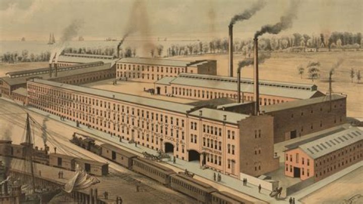 How many factories were in the north in 1860?