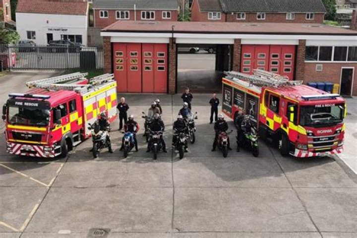 How many fire stations are there in Glasgow?