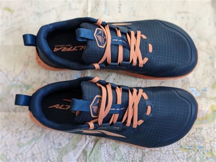 How many miles do Altra lone peaks last?