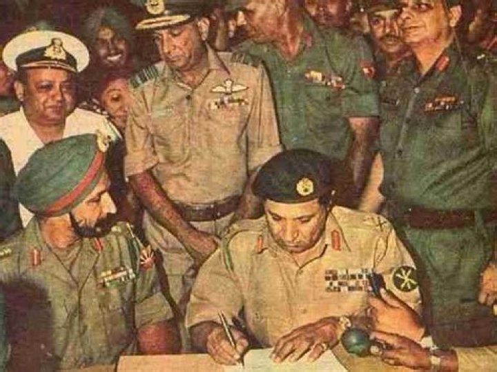 How many Pakistani army died in 1971 war?