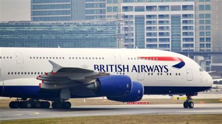 How many passengers A380 can carry?