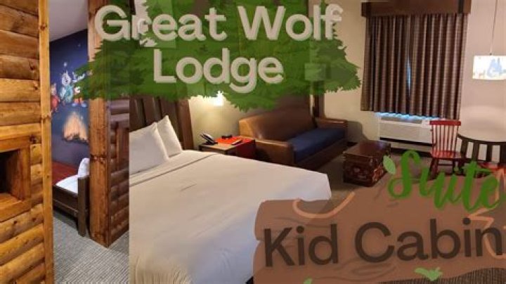 How many people can fit in a room at Great Wolf Lodge?